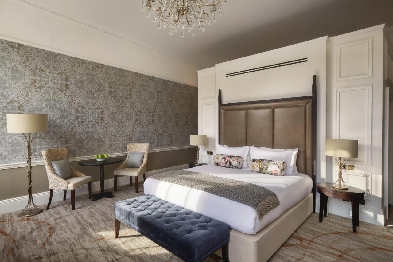 Ensana Buxton Crescent 호텔 외부 사진 A bedroom at the hotel